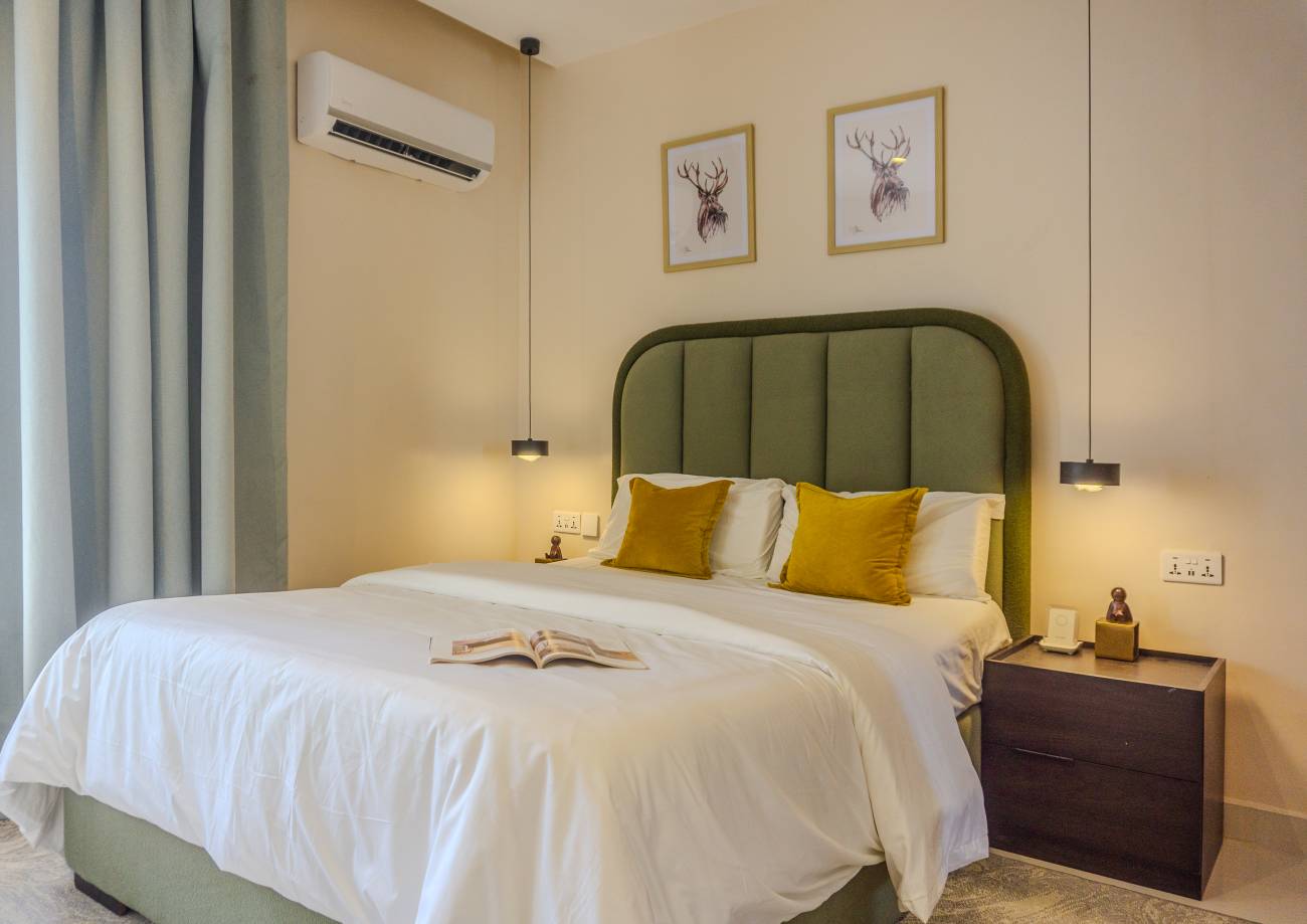 Pear Tree Room 1
